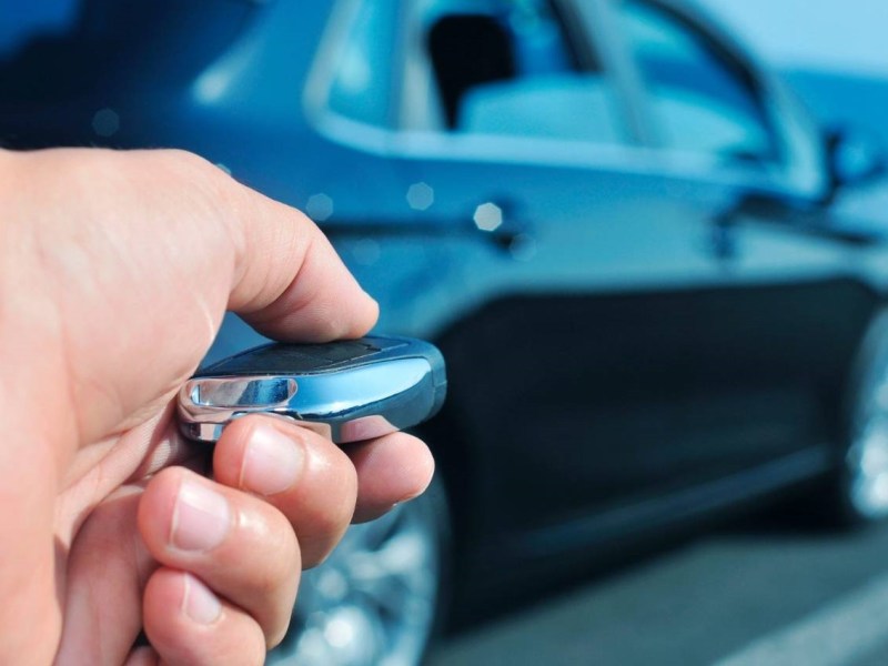 Why You Should Hire a Professional Auto&nbsp;Locksmith?